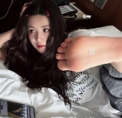 발붕이들 조련하는 권은비 발바닥 인스타그램 출처
