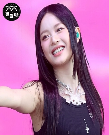 뉴진스 콘서트 나시 입은 하니 접겨