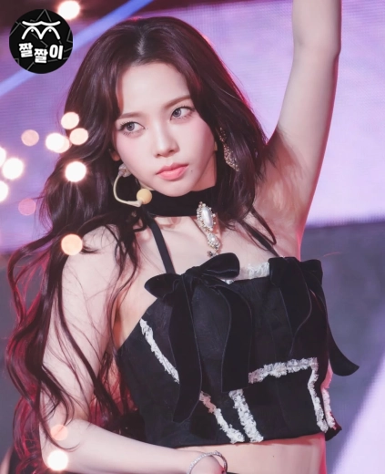 겨붕이 최애겨 에스파 카리나 도톰겨
