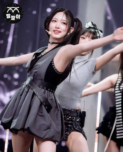 겨갤 취향 아이브 가을 겨로즈업