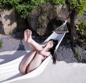 비키니 입은 인스타녀 쭈글발