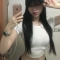 비현실적 몸매의 아이폰녀