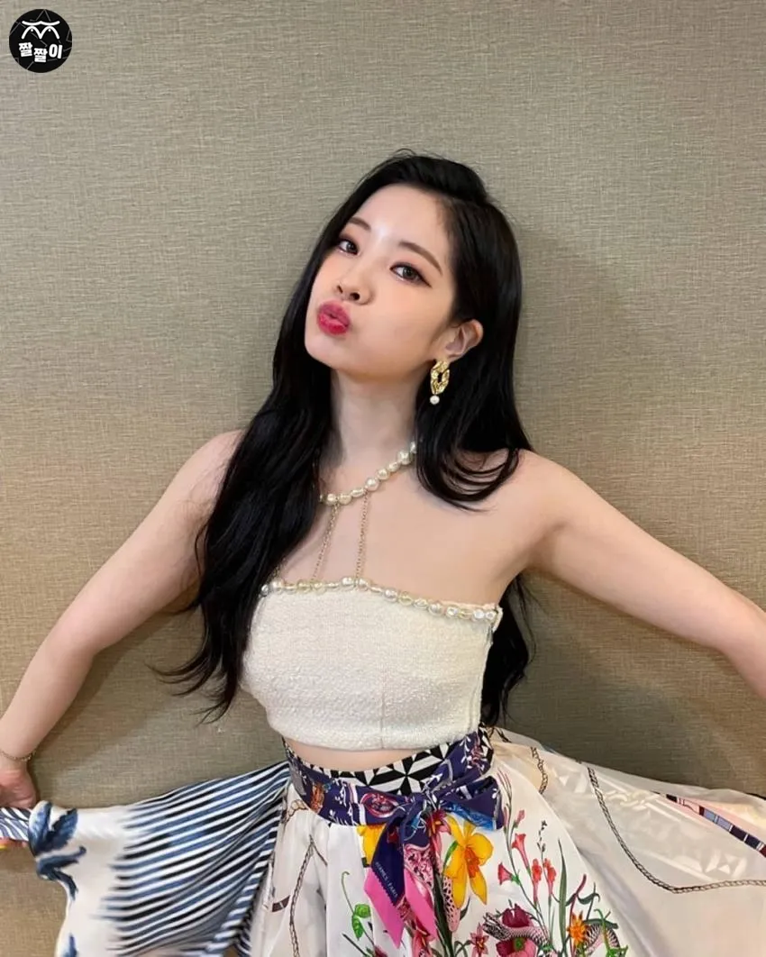 트와이스 다현 새하얀 접겨~!