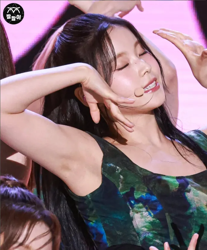 선명하게 보이는 엔믹스 규진 겨점