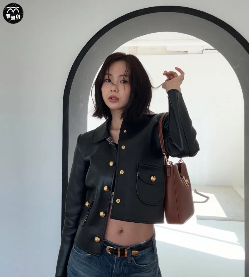 금새록 시크한 차도녀룩