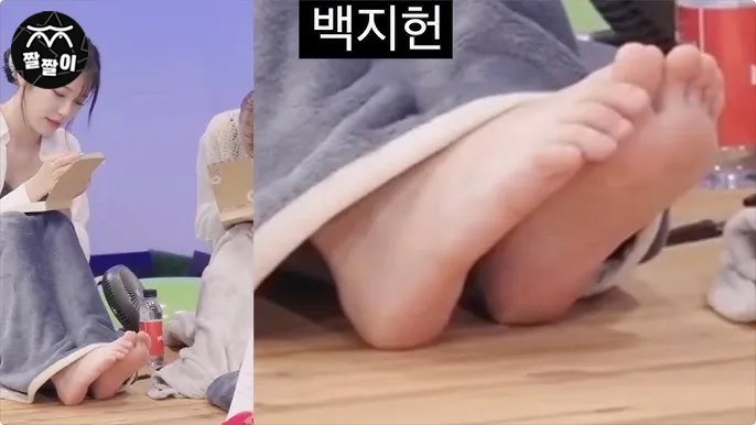 수줍게 빼꼼한 프미나 지헌 발가락