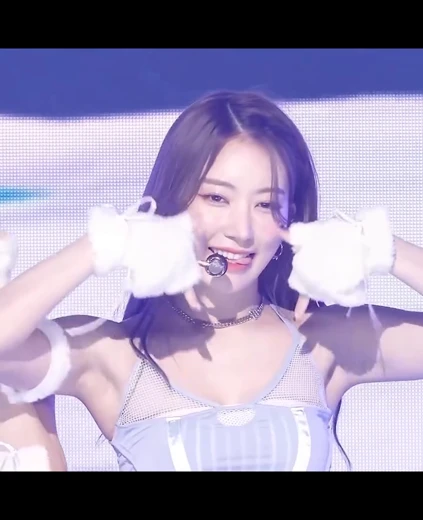 르세라핌 콘서트 사쿠라 쭈글겨