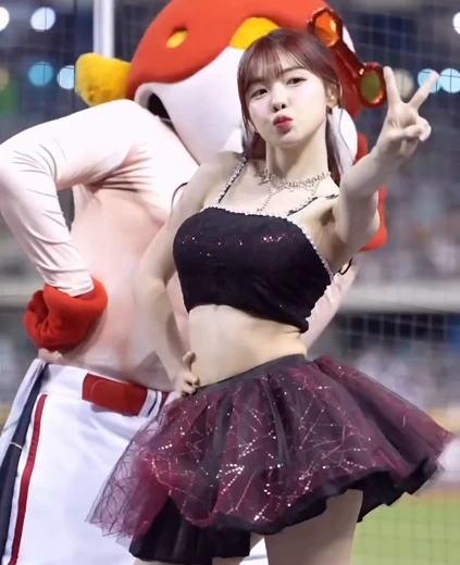 이다혜 허리 라인 귀여운 댄스