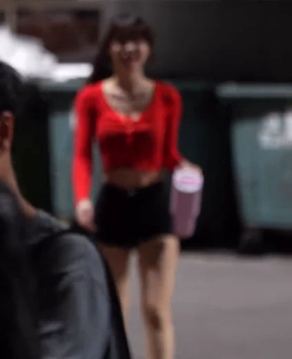 치어리더 이다혜 가슴 빨간 가디건 봉긋
