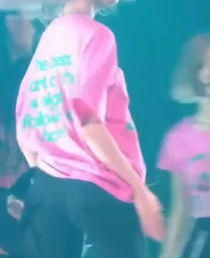 키키 하음 엉덩이 핑크색티 7부 레깅스 쫀쫀한 뒤태