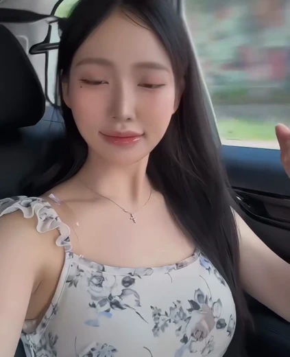 치어리더 이소민 가슴 나시 원피스 사복 미모