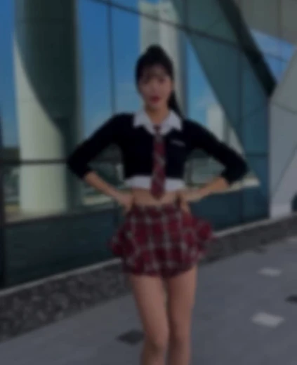 치어리더 신세희 야벅지 허리 라인 살아있는 몸매