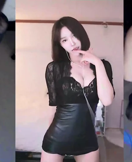 겨우디 가슴골 미스에이 춤 추면서 출렁출렁 블랙 란제리룩
