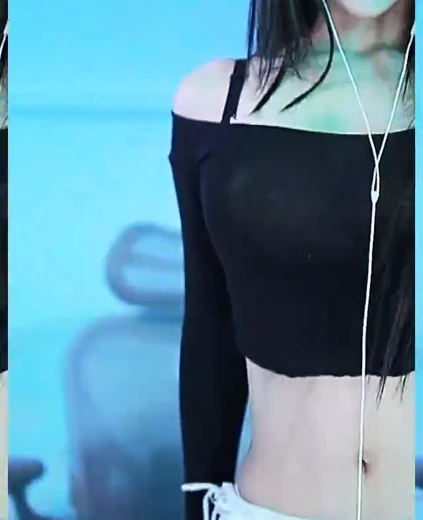 겨우디 윗슴골 브라 비치는 검정 튜브탑