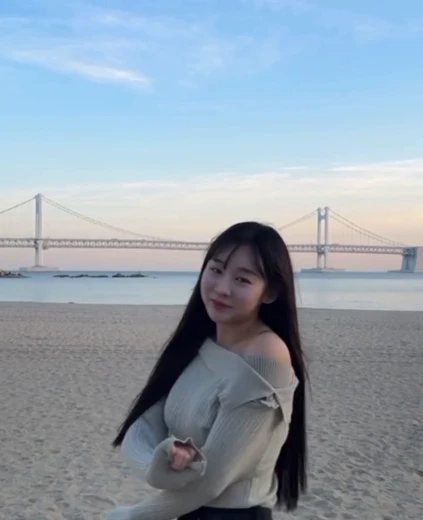 치어리더 박재령 가슴 봉긋 유연한 허리돌리기! 비비지~Shhh!