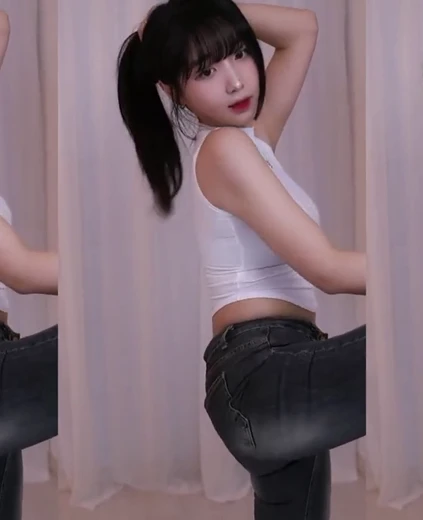꽁주 가슴 봉긋한 화이트 19호룩 청바지 빵댕이 흔들