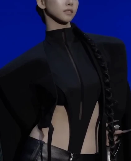 카리나 꿀벅지 댕기머리 검정 모노키니 한뼘 지퍼 핫팬츠