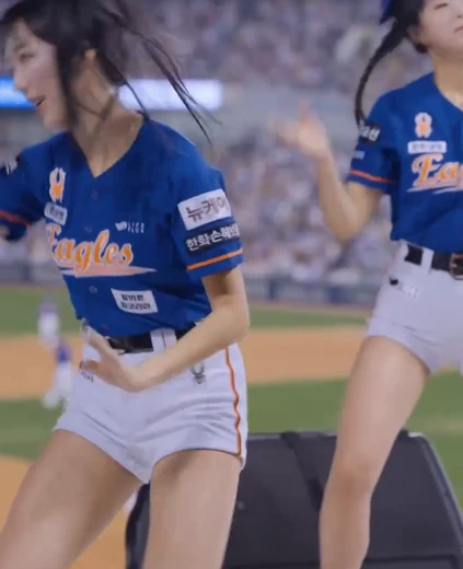 치어리더 이미래 허벅지  느낌 충만~ 댄스