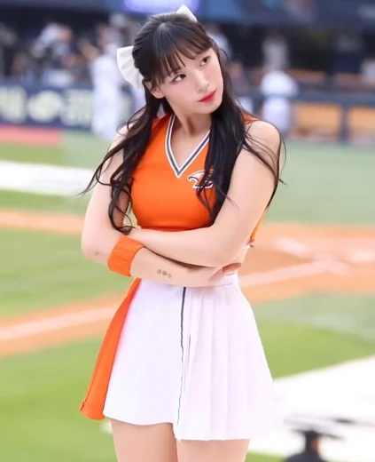 치어리더 하지원 허벅지 예쁨 오라 장착! 몸 푸는 지원이~