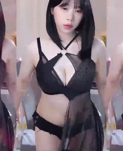 서나앙 가슴골 검정 시스루 브라 앙카 리액션
