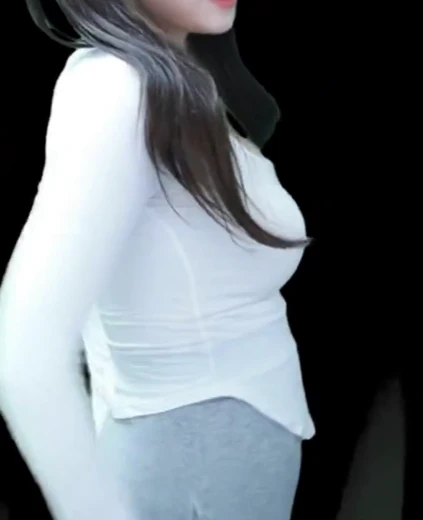 아이밈 가슴만 큰 줄 알았는데 빵댕이가 진짜였네