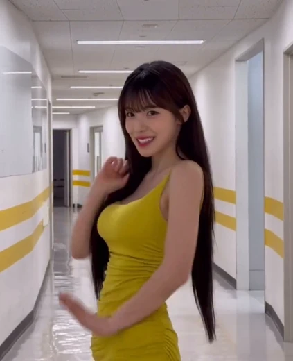 치어리더 이다혜 엉밑살 노란 밀착 원피스 몸매