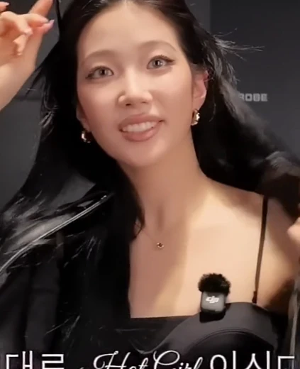 카즈하 겨드랑이 서양식 화장으로 핫걸로 변신