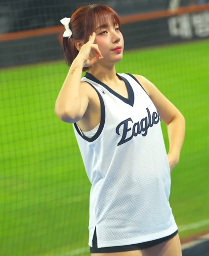 치어리더 하지원 야드랑이  헐렁한 민소매 유니폼