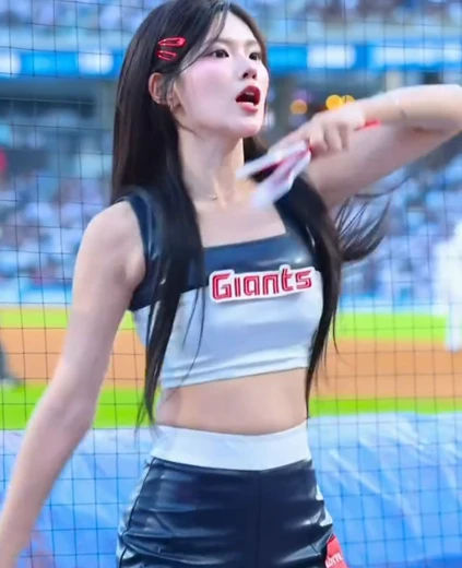 치어리더 이정원 야드랑이 에나멜 브라탑